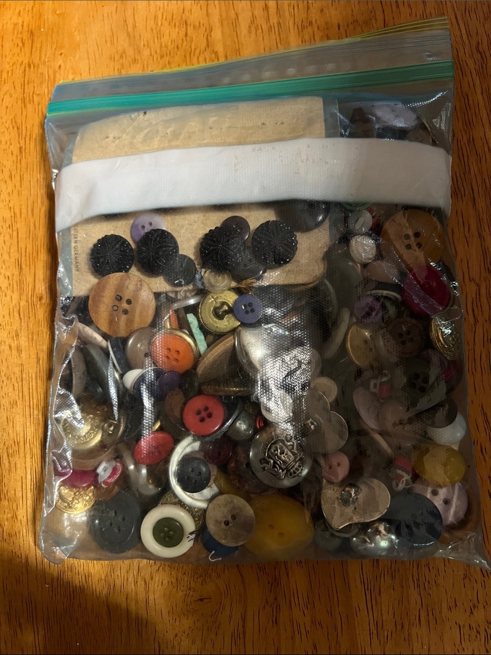 Vintage Assorted Button Collection in Jar and Bags - Picture 5 of 5